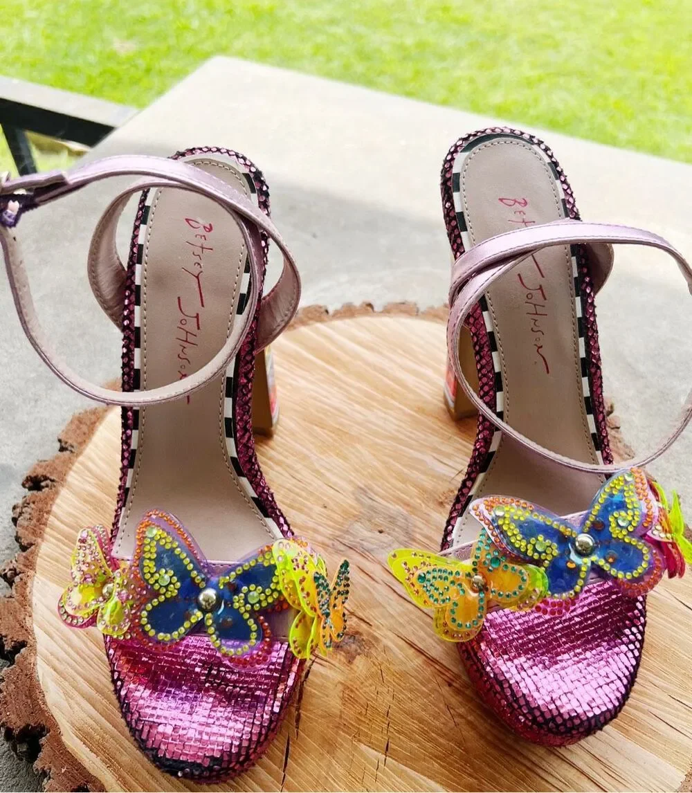 Betsey Johnson Noemi Butterfly Platform Sandals Magenta Metallic Size 6.5
